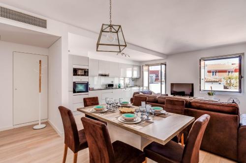 Lisbon Palace Apartment