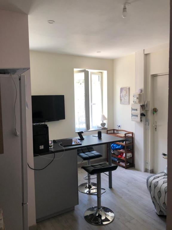 Appartement appartement lisieux calme très bien équipé 20 Rue du Camp Franc, 14100 Lisieux