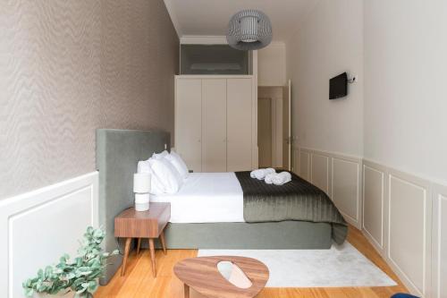 Lit Apartments (2 Bedroom | City Center)