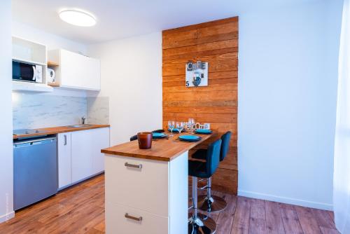 Little Family Condo - Fairytale Factory