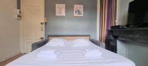 Little Suite - Jeanne