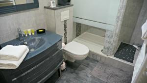 Little Suite - Nathan