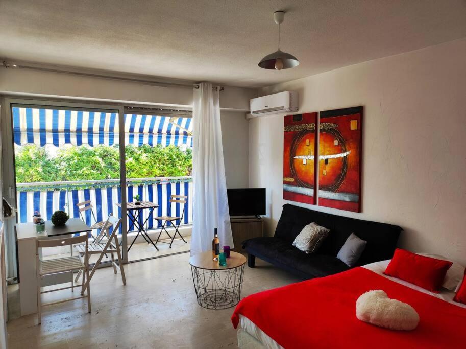 Little Sun YourHostHelper 22 Avenue de Belgique, 06220 Vallauris