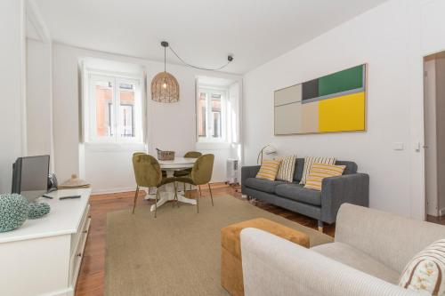Live like a local @ Casa da Esquina - Wifi & A/C