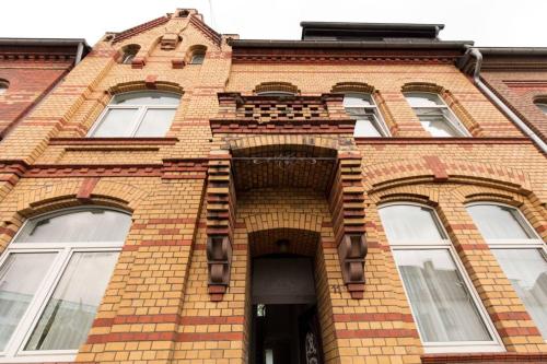 Liverpool · CHILLINGHOUSE # 8, ICE 3 Min. NETFLIX