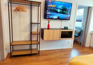 Living-Life, Klinik & Messe vor Ort, Wlan, Netflix