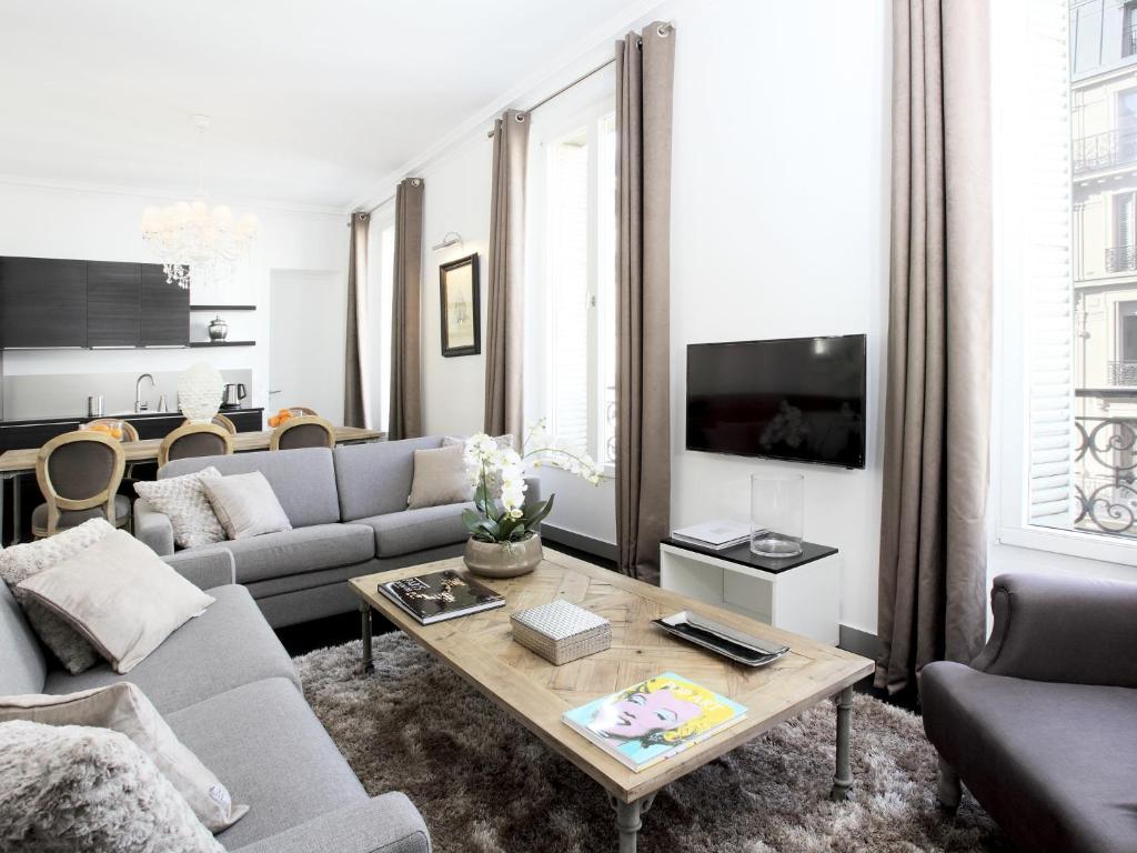 Appartement LivinParis - Luxury 3 Bedrooms Le Louvre I 29 Rue du 4 Septembre 75002 Paris