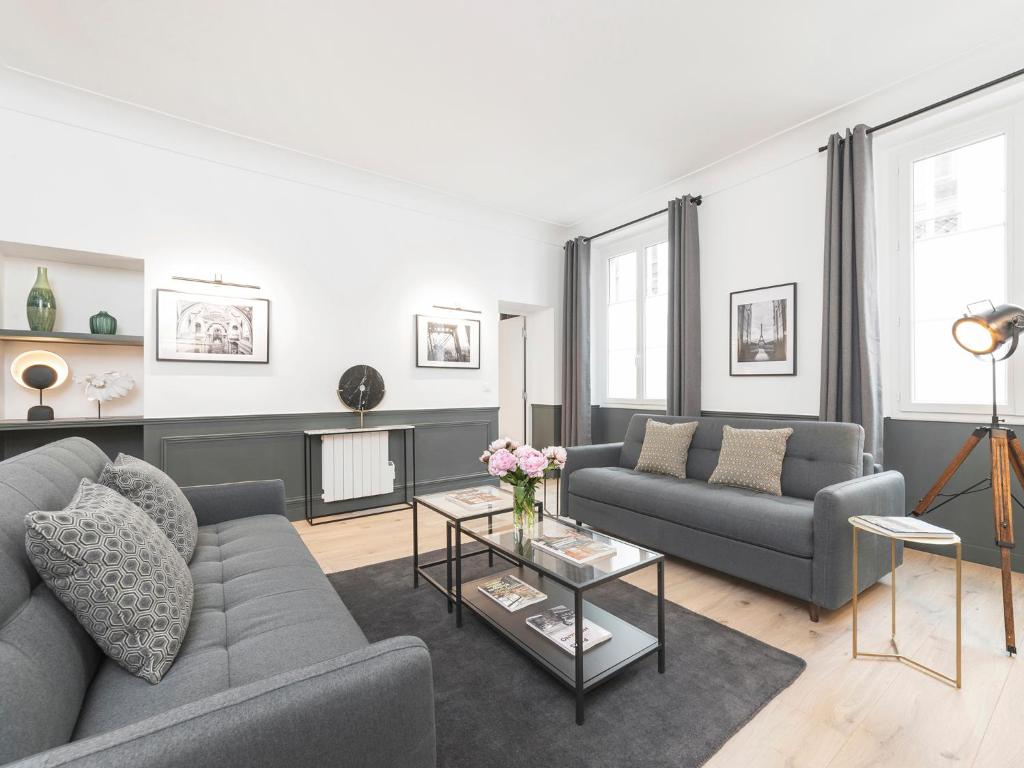 Appartement LivinParis - Luxury 3 Bedrooms Opera I 18 Rue Saulnier 75009 Paris