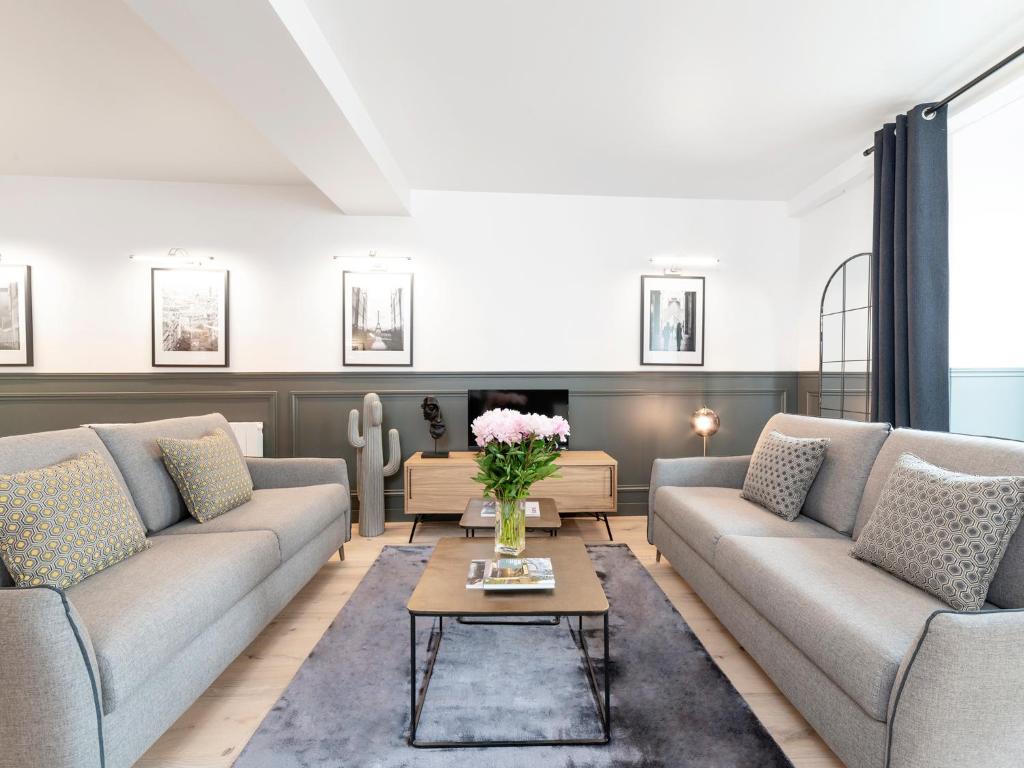 Appartement LivinParis - Luxury 4 Bedrooms Le Marais I 326 Rue Saint-Martin 75003 Paris