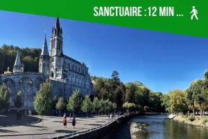 LOC TROTTEUR LE SAFRAN F2 Grand confort, gare SNCF de Lourdes