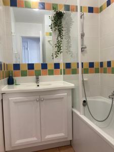 LOCATION 4 personnes GOLF DE PONT ROYAL EN PROVENCE