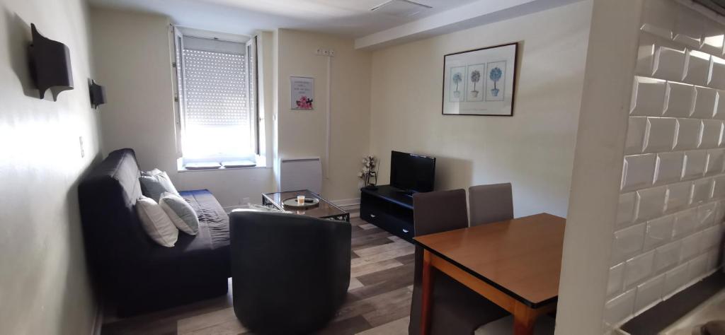 Location G&W, très proche sanctuaires 81 Rue de la Grotte, 65100 Lourdes