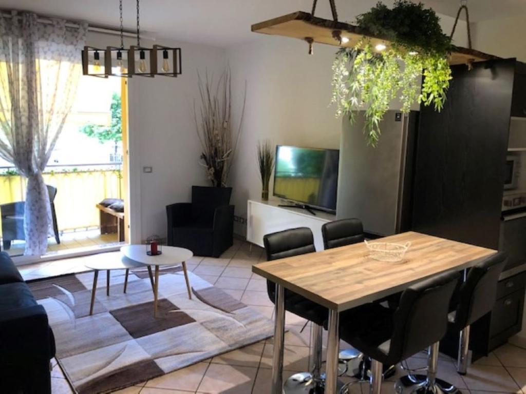 Location saisonnière Menton 50 m des plages 276 Cours du Centenaire, 06500 Menton