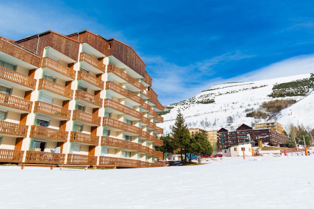 Appartement LOCATION SAISONNIERE Studio pied des pistes 4 personnes 9 Route de Champame 38860 Les Deux Alpes