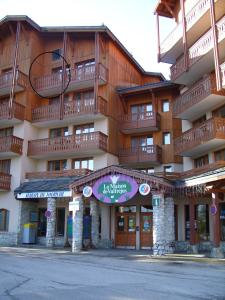 LOCATION STUDIO 4 PERSONNES VALFREJUS - Les Melezets 1