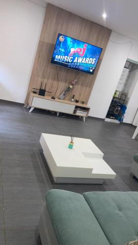 Location T3 meublé avec jardin