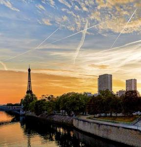 Loft 5 places with view on Eiffel Tower