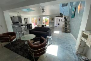 Loft 9 - 180 m2 loft in 5 min from the beach - 3 bedroom - Parking