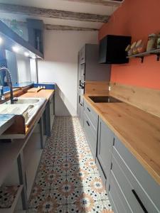 Loft atypique au pieds des remparts