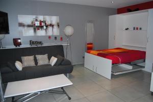 Loft, avec piscine privative, à 15 minutes à pied du centre ville