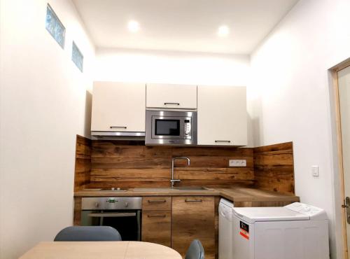 Loft avec verrière à 5 min à pieds de la gare