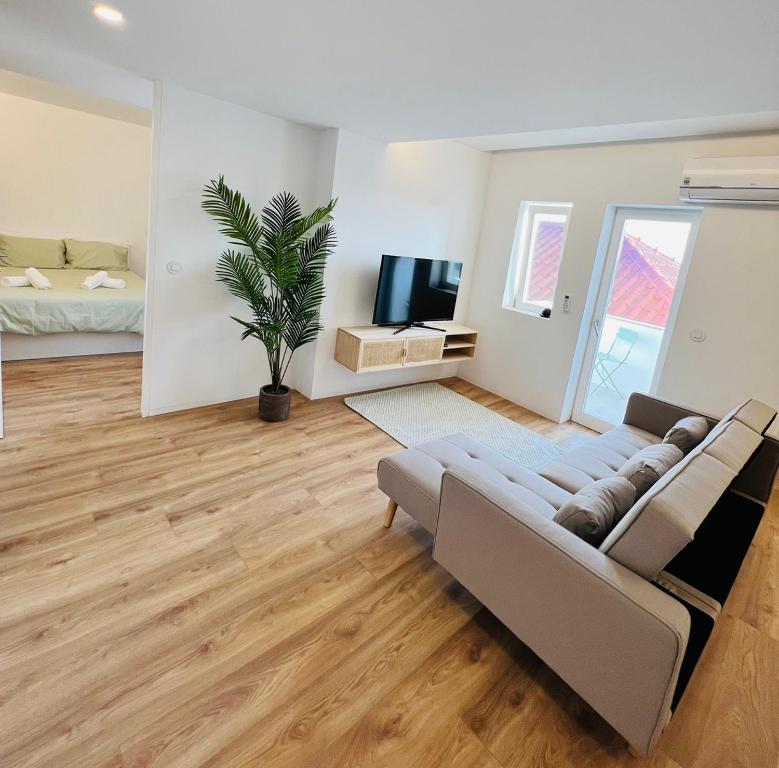 Appartement Loft City Center Viana AVENIDA DOS COMBATENTES DA GRANDE GUERRA , N 203 -  3 ESQ TRZ 4900-563 Viana do Castelo