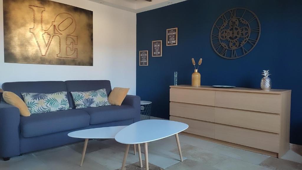LOFT EN CENTRE VILLE D'AVIGNON - WIFI GRATUIT 15 Rue Crémade, 84000 Avignon