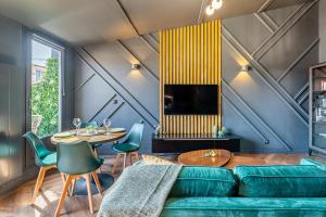 LOFT EN VILLE - Duplex Terrasse coeur historique avec vue dégagée & Parking souterrain Offert