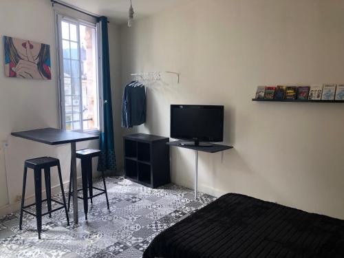 Loft hypercentre Niort WIFI TV tout confort