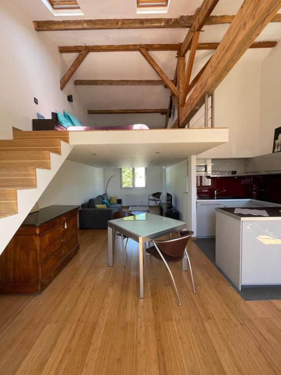 Appartement Loft in Chatel 114 Boulevard de la République 1er étage 17340 Châtelaillon-Plage