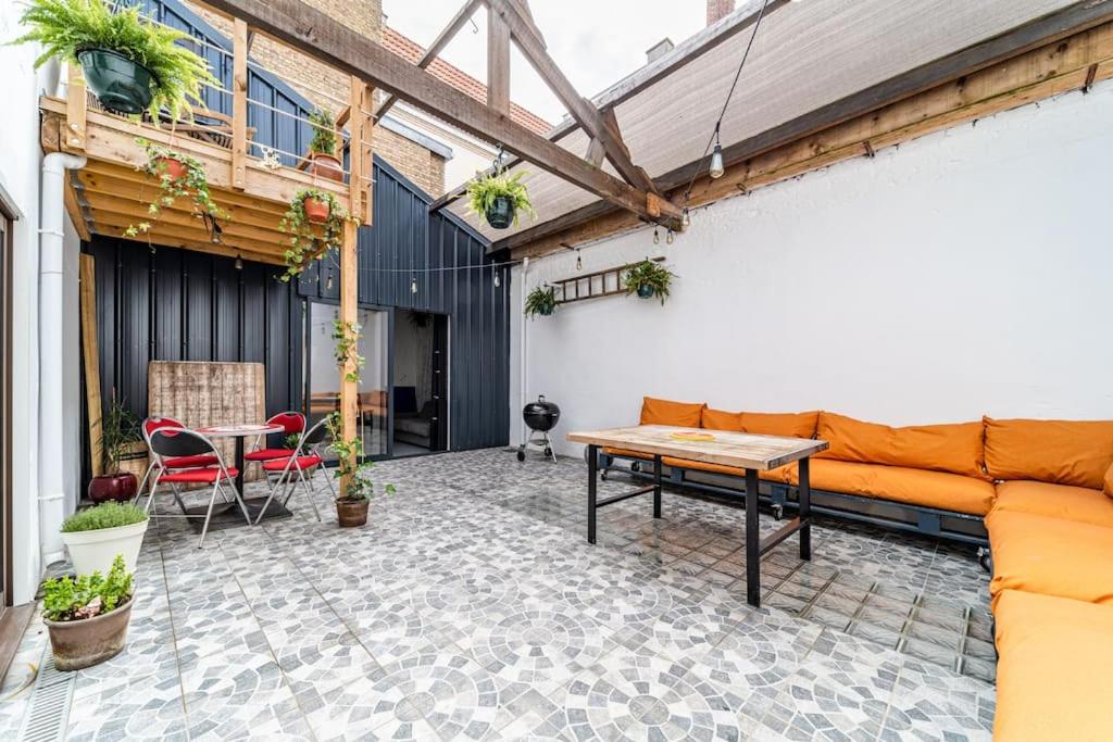 Appartement Loft industriel avec patio en centre-ville 12 Rue de l'Esplanade 59140 Dunkerque