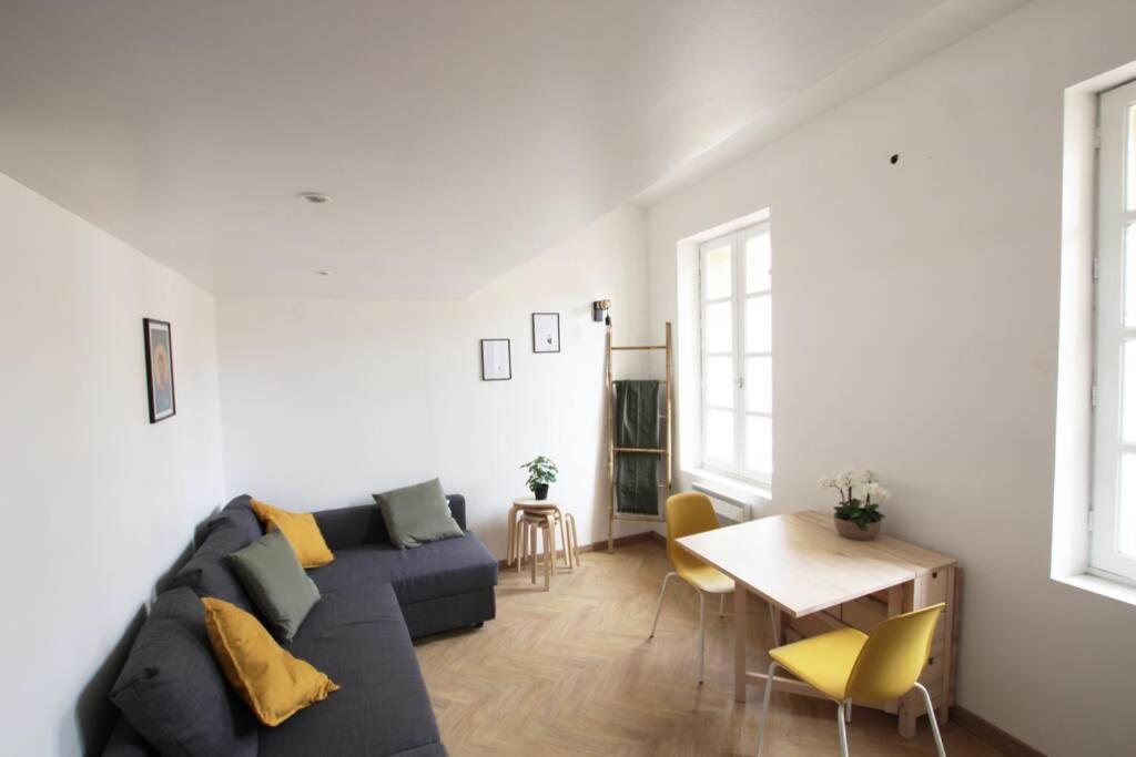 Appartement LOFT LE BER'AMAR L'ESTAQUE 2 ème étage 12 Rue Martial Reynaud 13016 Marseille