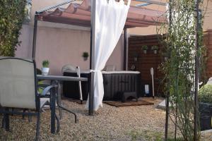 Loft Le Mistral avec SPA extérieur en saison