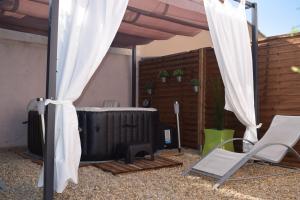 Loft Le Mistral avec SPA extérieur en saison