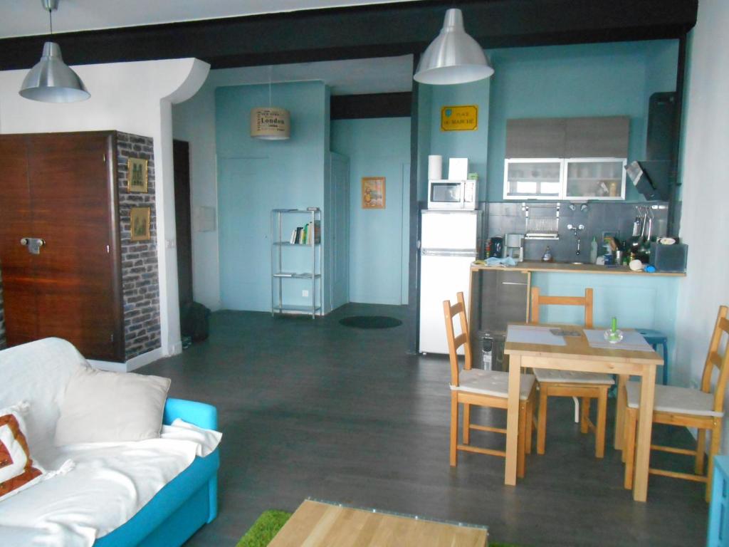 LOFT Promenade des Anglais Nice 261 Promenade des Anglais, 06200 Nice