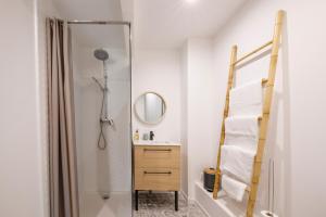 Loft refait à neuf avec terrasse en centre ville