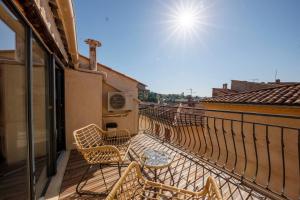 Appartement Loft refait à neuf avec terrasse en centre ville 36 Rue d'Aubette 04100 Manosque Provence-Alpes-Côte d\'Azur