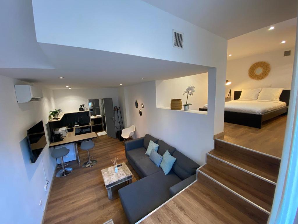 LOFT ROTONDE*PARKING*WIFI*CLIM*SMART TV*RUE CALME 3 9b Rue Gontard, 13100 Aix-en-Provence