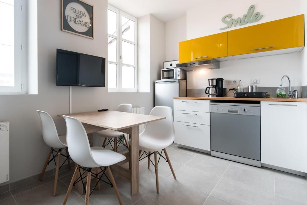 Appartement Loft Scandinave A Cosy et calme - Lyon Part-Dieu 245 Rue Paul Bert 69003 Lyon