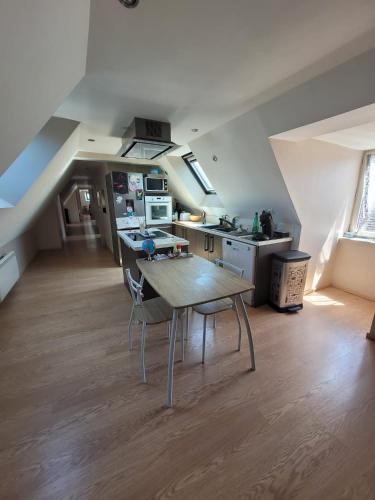 Loft spacieux et lumineux