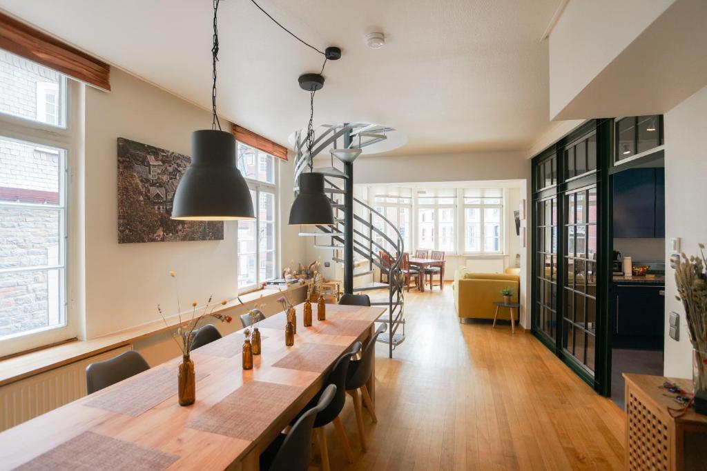 Appartement LOFT13 Traumhafte Wohnung mit Terrasse für 8 Gäste 13 Laufenstraße 52156 Montjoie