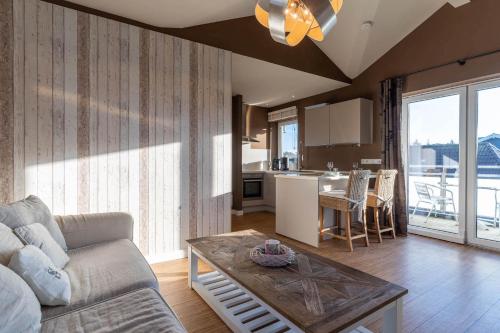 Lofthouse Penthouse Riviera No 1