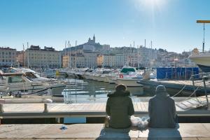 LOGE - Super Studio avec vue directe sur le Vieux-Port