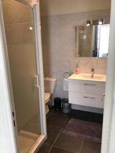 Logement à Brive proche de la gare et du centre ville avec Fibre internet Netflix et Stationnements gratuits