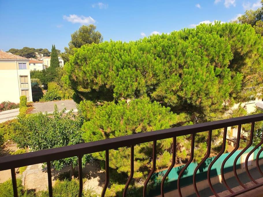 Appartement Logement à Sanary-sur-mer (Var) Résidence les Ecrins Bâtiment Emeraude E3 3éme G 196 Avenue des Fleurs 83110 Sanary-sur-Mer