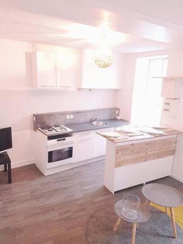 Logement Charmant, Propre de 40m2 environ en plein centre ville, dans le cœur historique de Vierzon, dans le Cher
