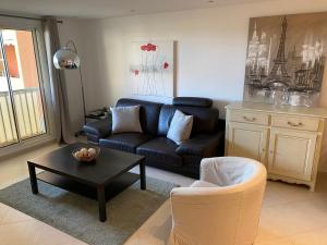 Logement de 3 chambres à 10 mins à pieds du centre du village et de la plage des Canebiers