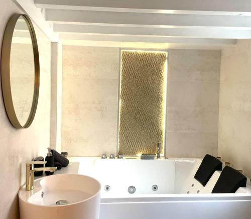 Logement de charme avec balnéo