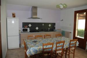 Appartement Logement de vacances dans maison individuelle. 4 Rue du Tillot 39300 Monnet-la-Ville -1