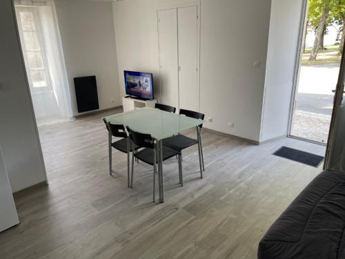 Logement en bord de port
